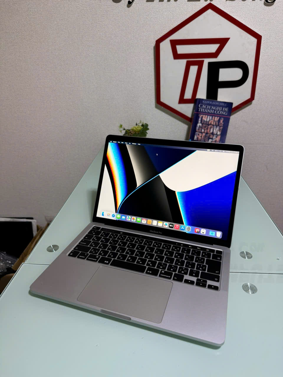 MacBook本体 Apple MacBook Pro 2020 i5/512GB/16GB Amazon.com: Apple 2020 MacBook Pro with 2.0GHz Intel Core i5